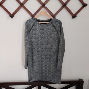 Banana Republic Black and White shift dress womens size Small